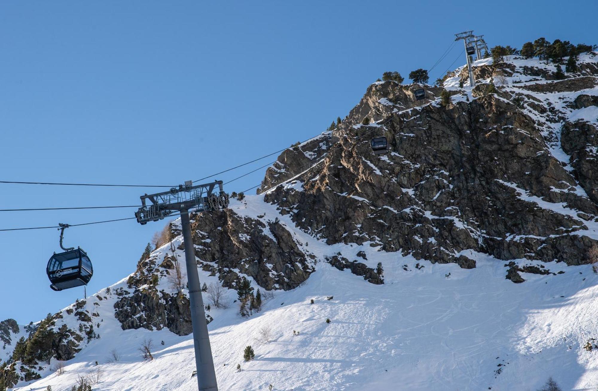 Pierre & Vacances Andorra El Tarter Esterno foto